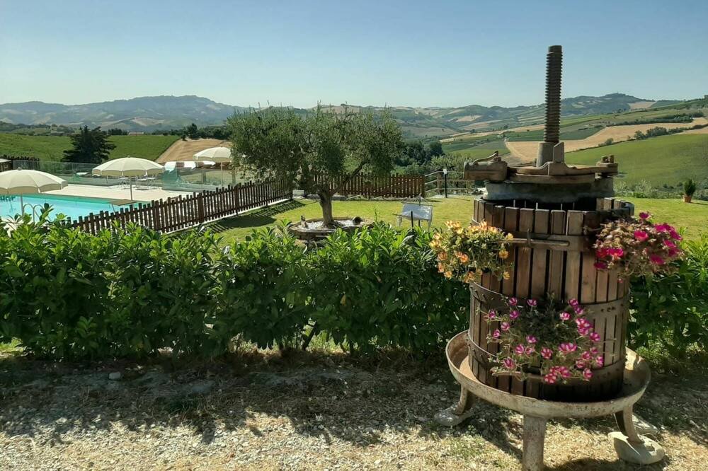 Photo of Outdoor in Carassai