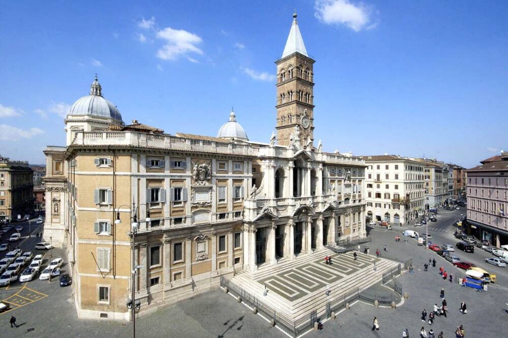 Photo of Others in Esquilino