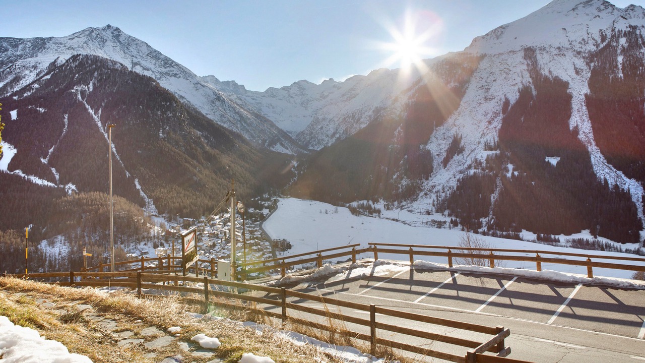 Photo of Outdoor in Gimillan