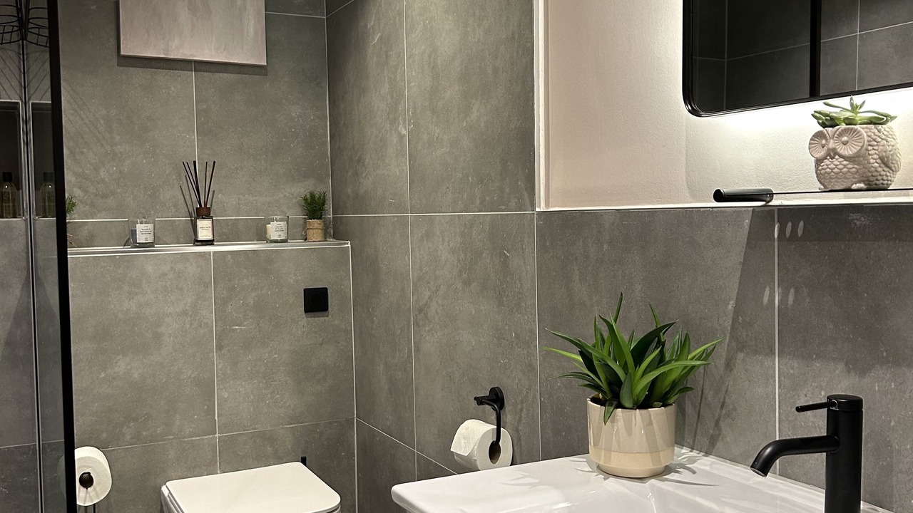 Photo of Bathroom in Kennington