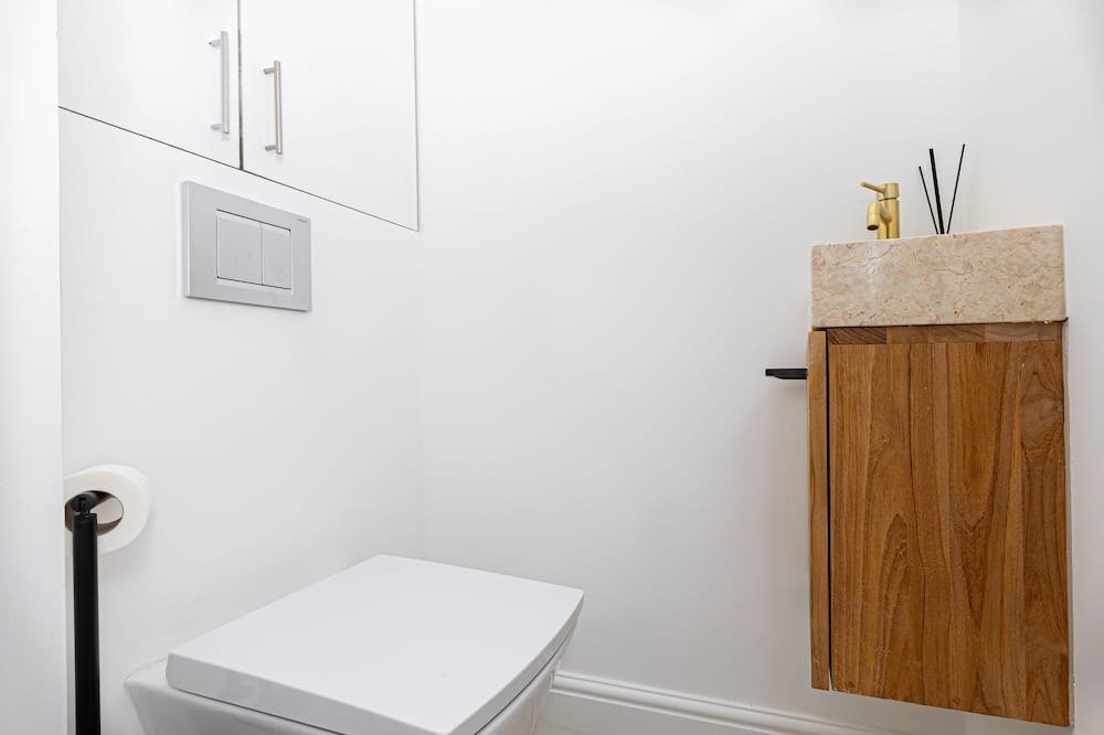 Photo of Bathroom in Southfields