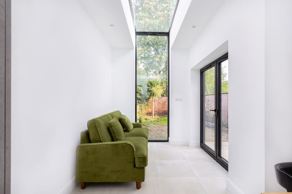 Photo of Livingroom in Southfields