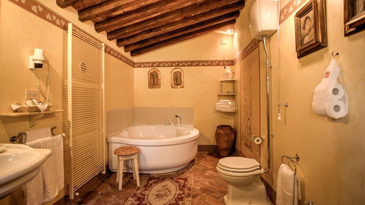 Photo of Bathroom in San Pietro a Cegliolo