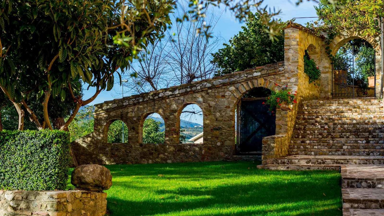 Photo of Outdoor in Caprafico