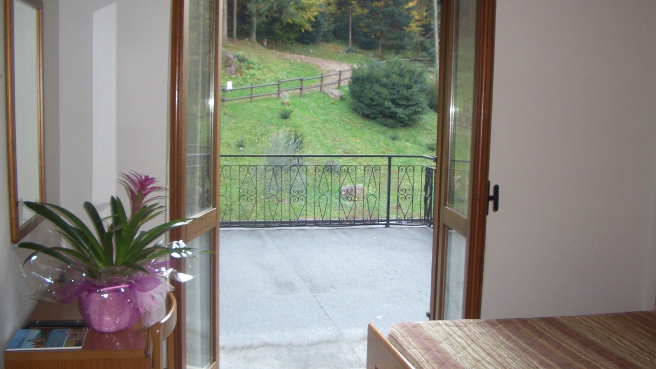 Photo of Bedroom in Darfo Boario Terme