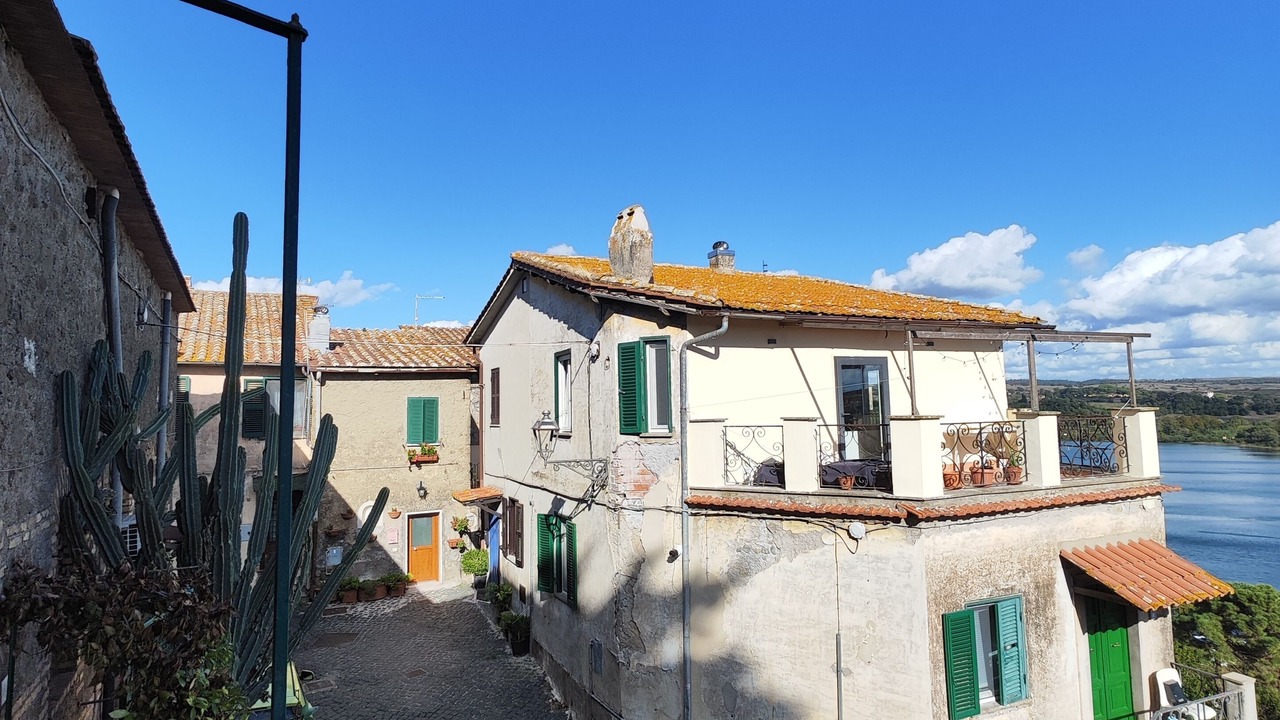 Photo of Others in Lake Bracciano