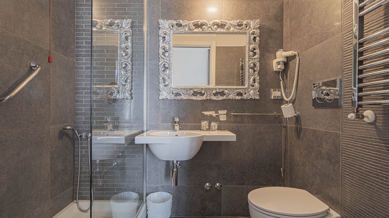Photo of Bathroom in Marsala