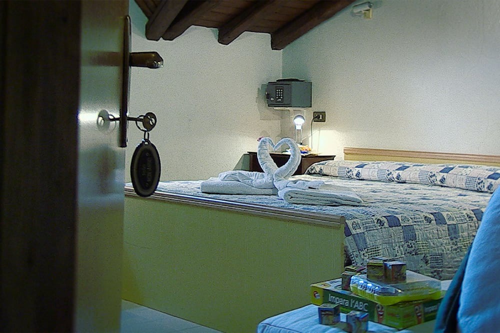 Photo of Bedroom in Alta Valle Intelvi