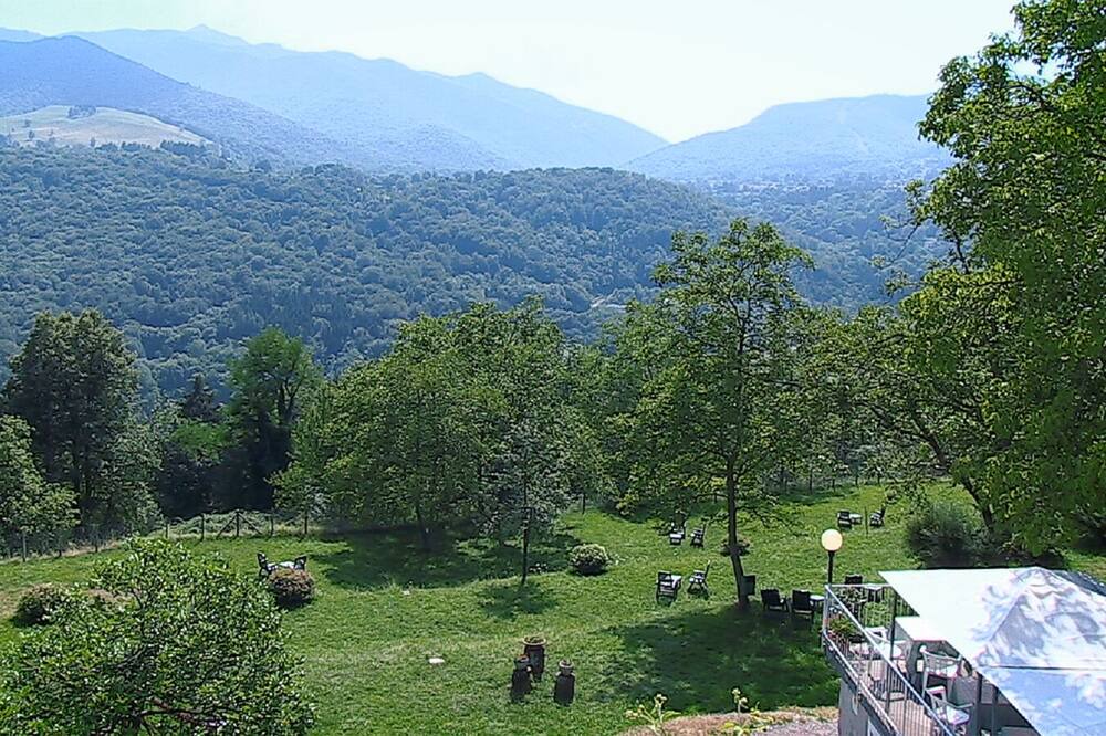 Photo of Bedroom in Alta Valle Intelvi