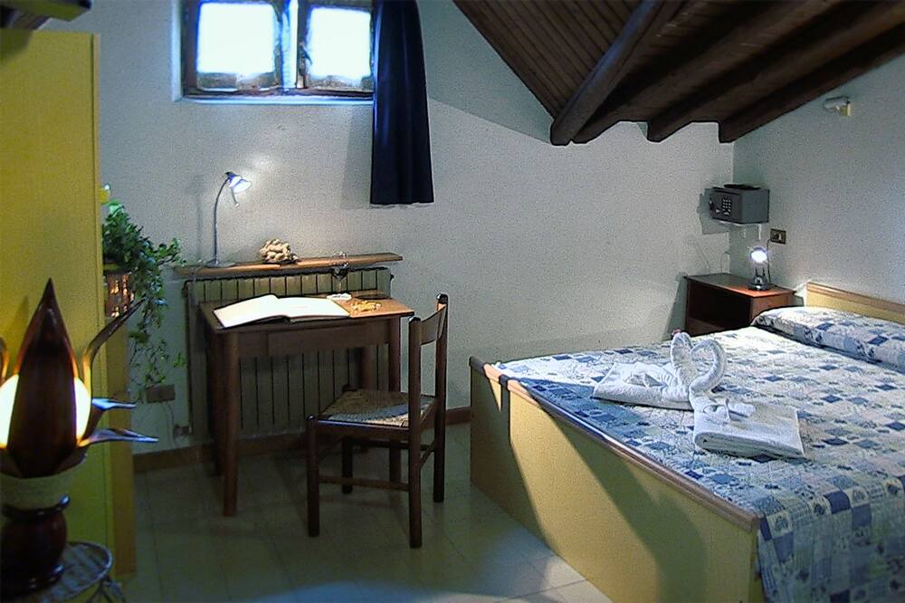Photo of Bedroom in Alta Valle Intelvi