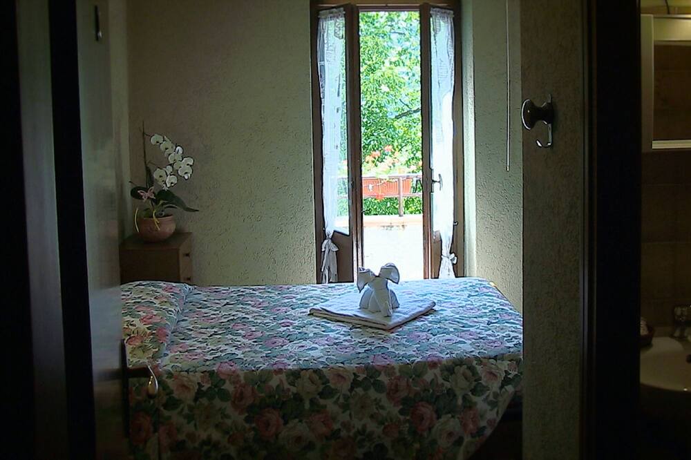 Photo of Bedroom in Alta Valle Intelvi
