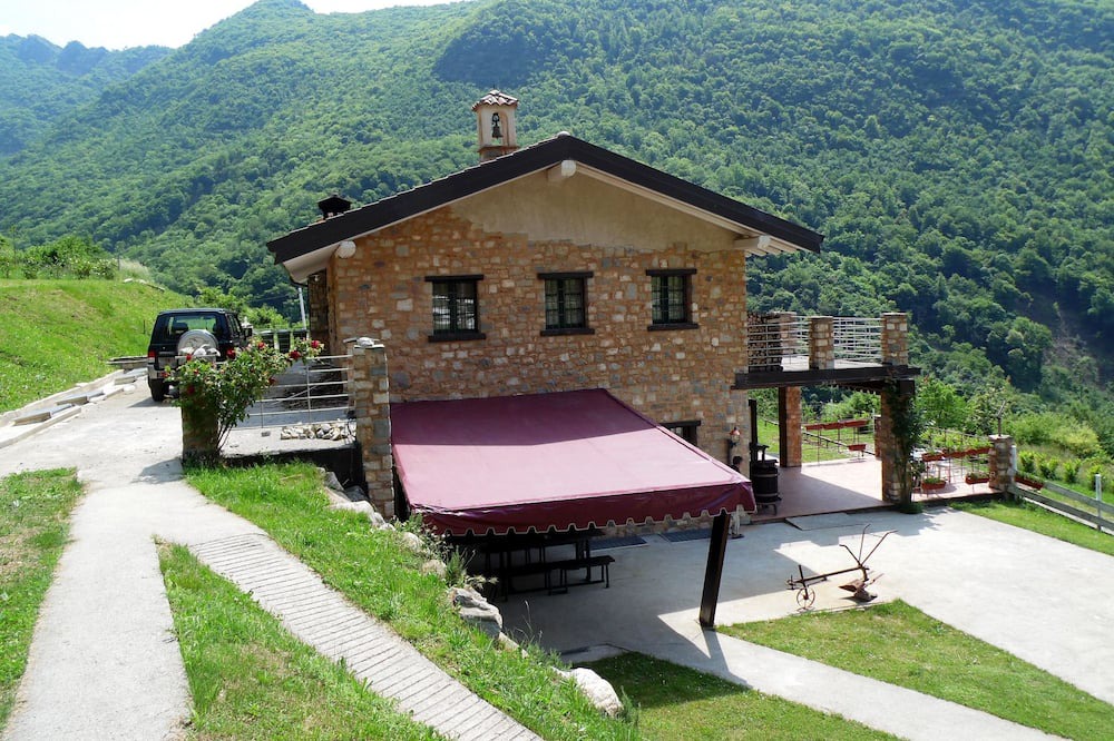 Photo of Outdoor in Marone