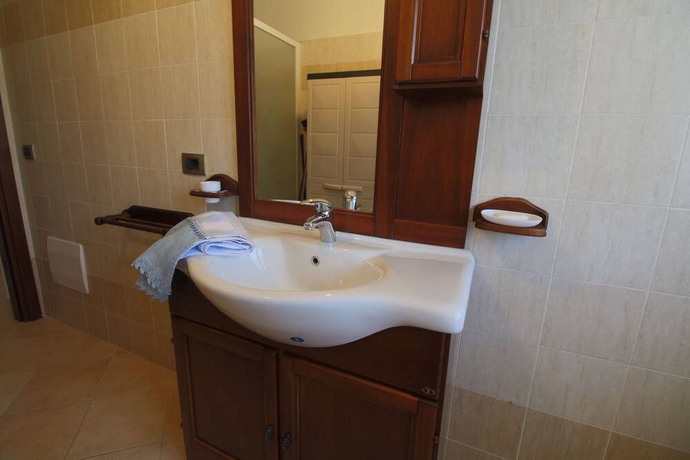 Photo of Bathroom in Acqualagna