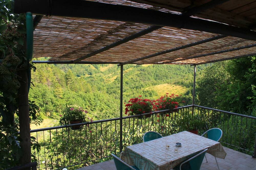 Photo of Patio Balcony in Avacelli