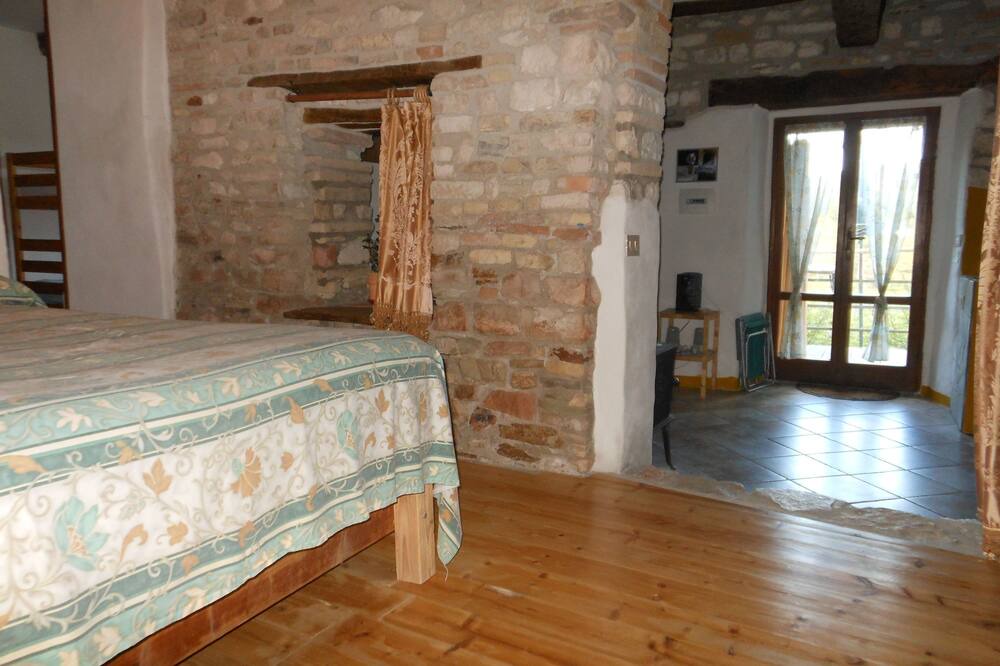 Photo of Bedroom in Avacelli