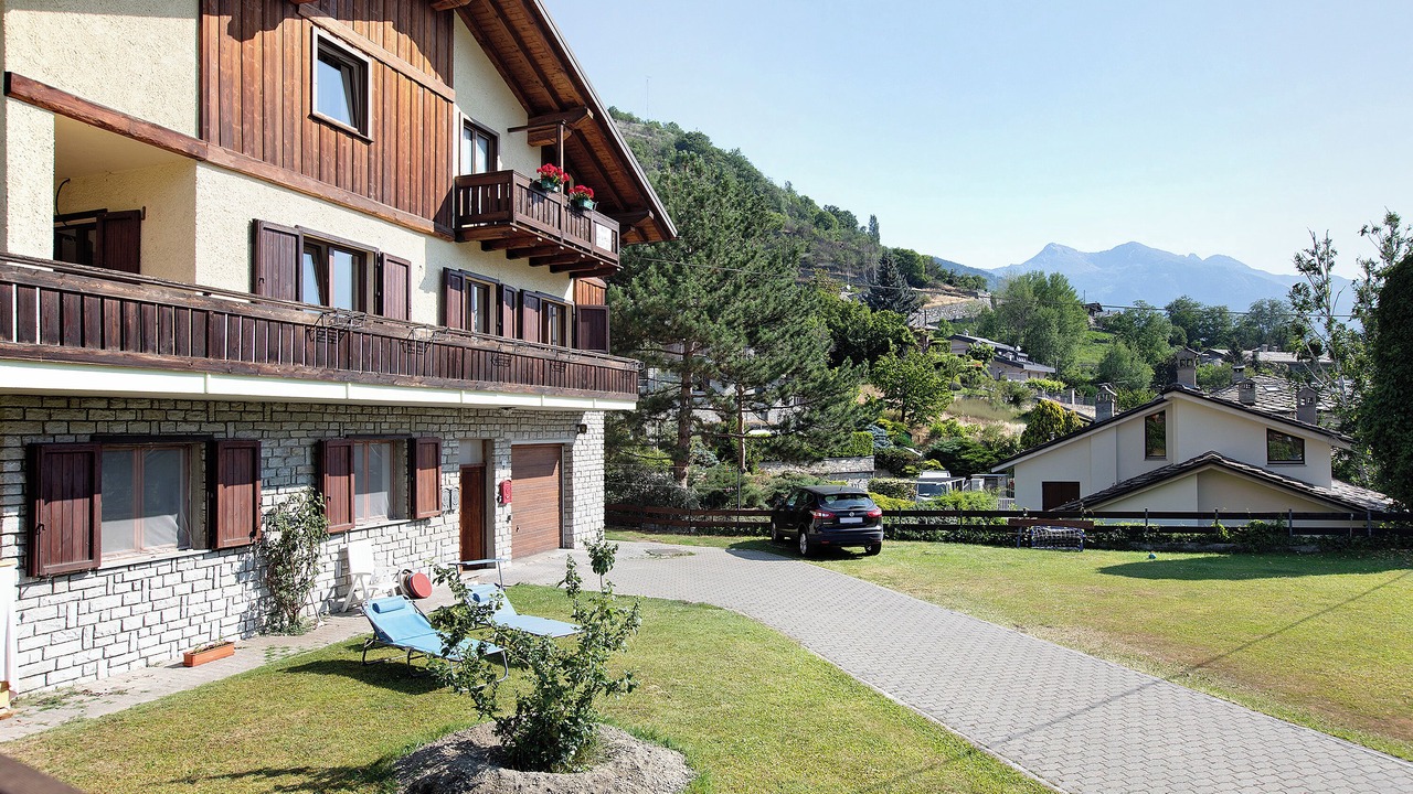 Photo of Outdoor in Montan-Angelin-Arensod