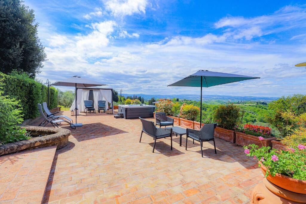 Photo of Patio Balcony in Certaldo