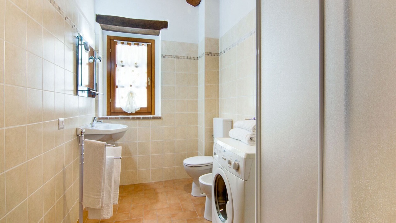 Photo of Bathroom in Parchiule