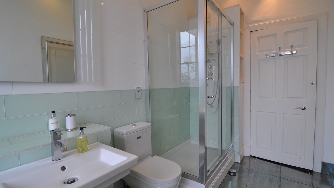 Photo of Bathroom in New Town