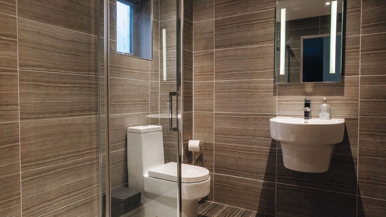 Photo of Bathroom in Tobermory