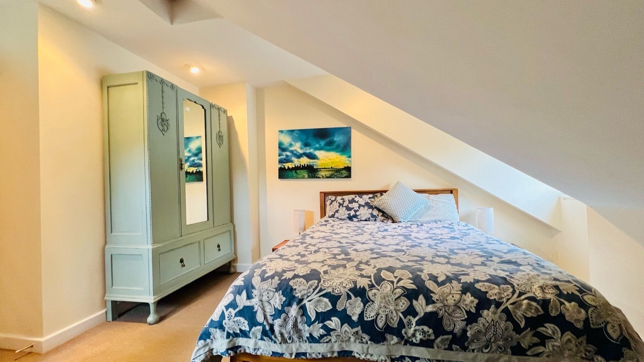 Photo of Bedroom in Keynsham