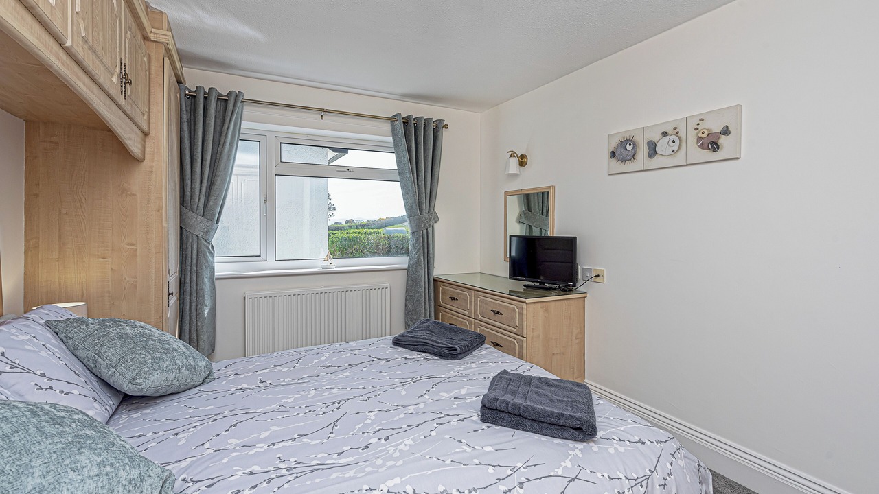Photo of Bedroom in Rhoscolyn