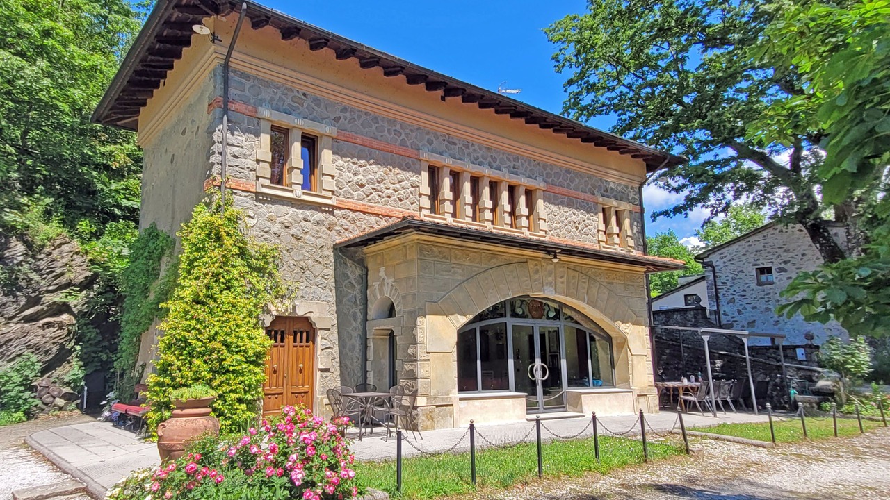 Photo of Outdoor in Saturnana