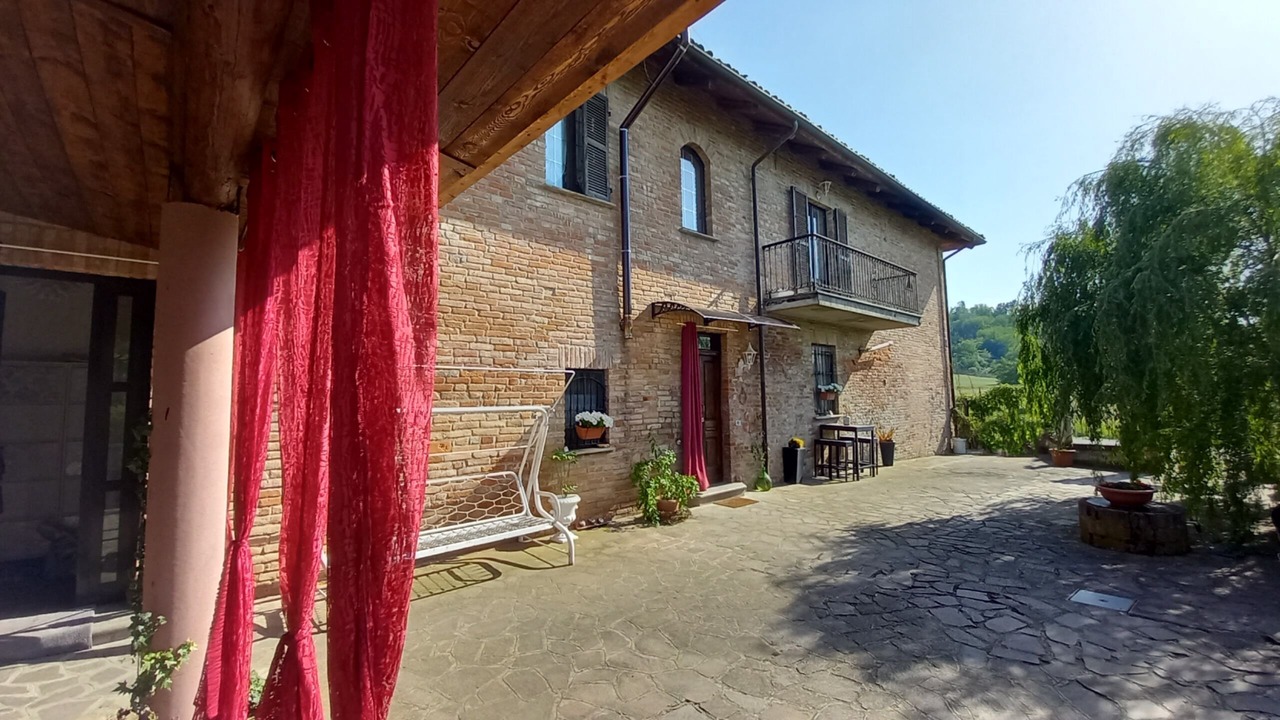 Photo of Patio Balcony in Castell'Alfero