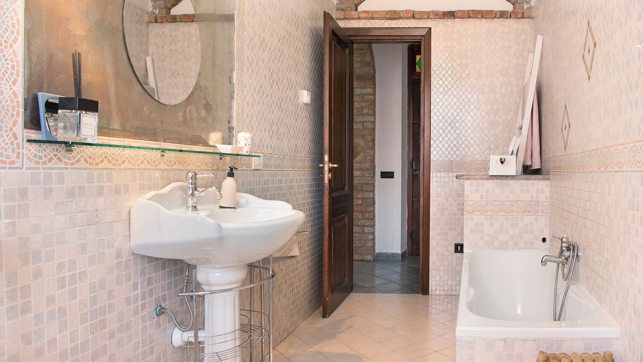 Photo of Bathroom in Castell'Alfero
