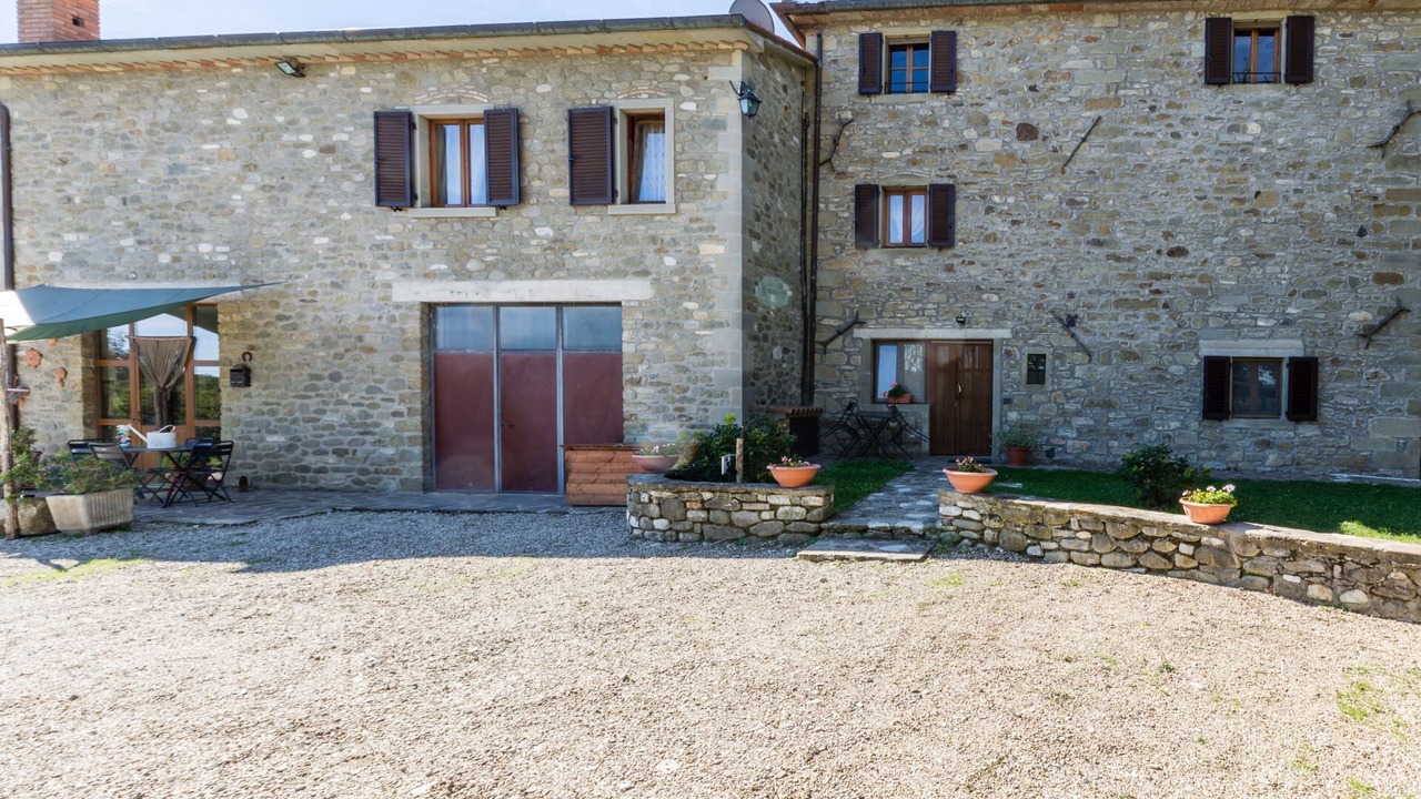 Photo of Outdoor in Caprese Michelangelo