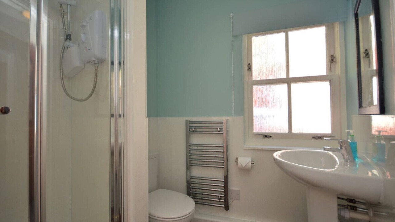 Photo of Bathroom in Tobermory