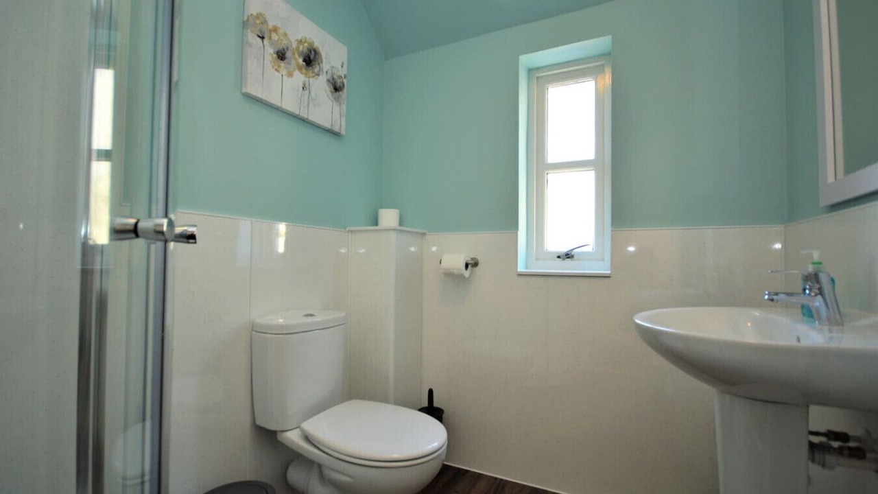 Photo of Bathroom in Tobermory