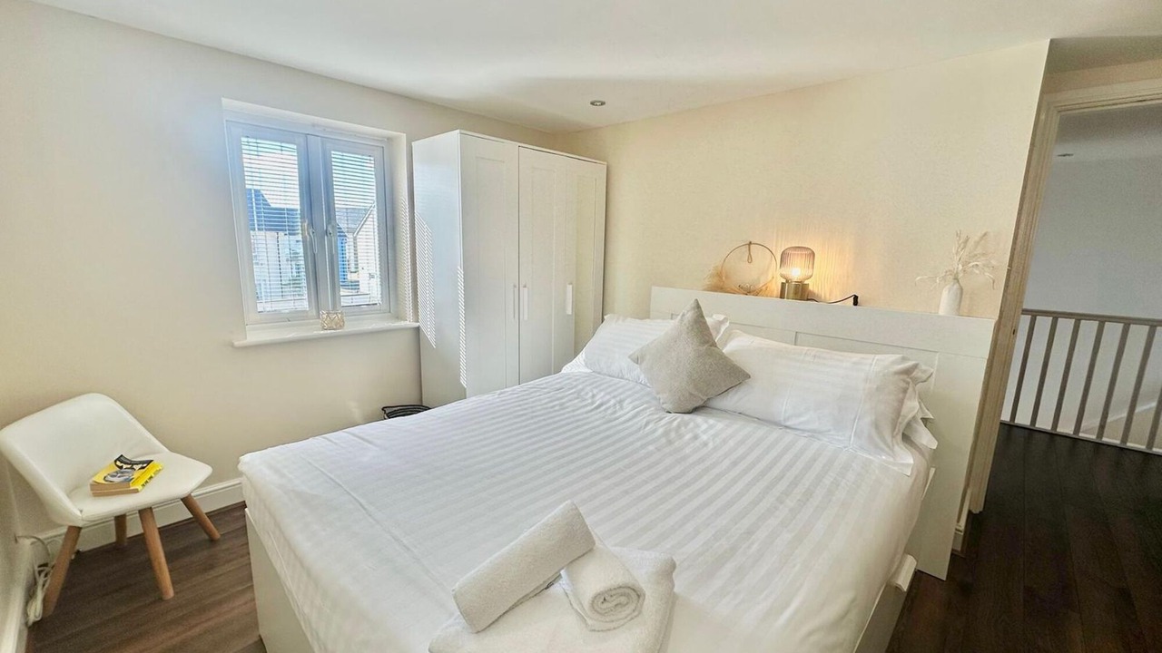 Photo of Bedroom in Crynant