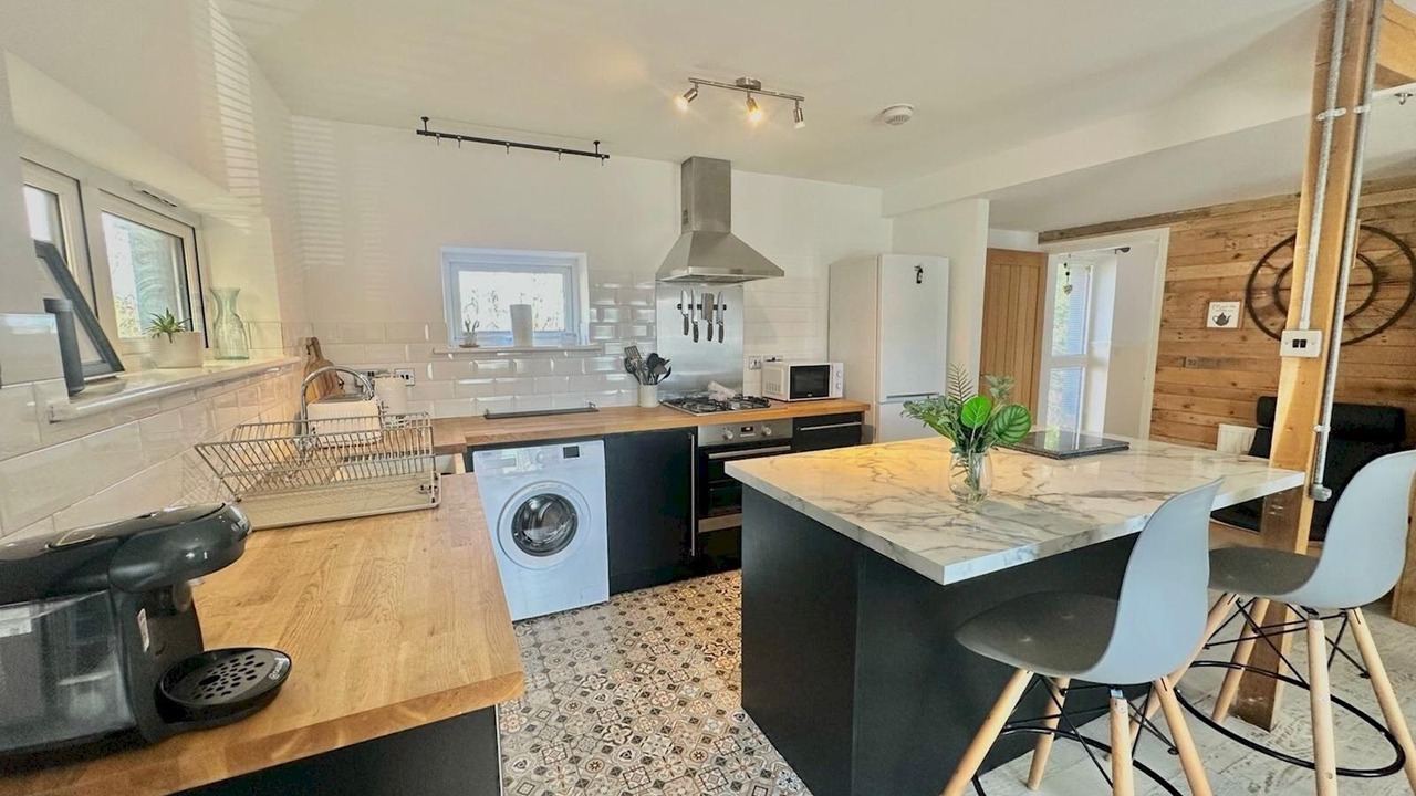 Photo of Kitchen in Crynant