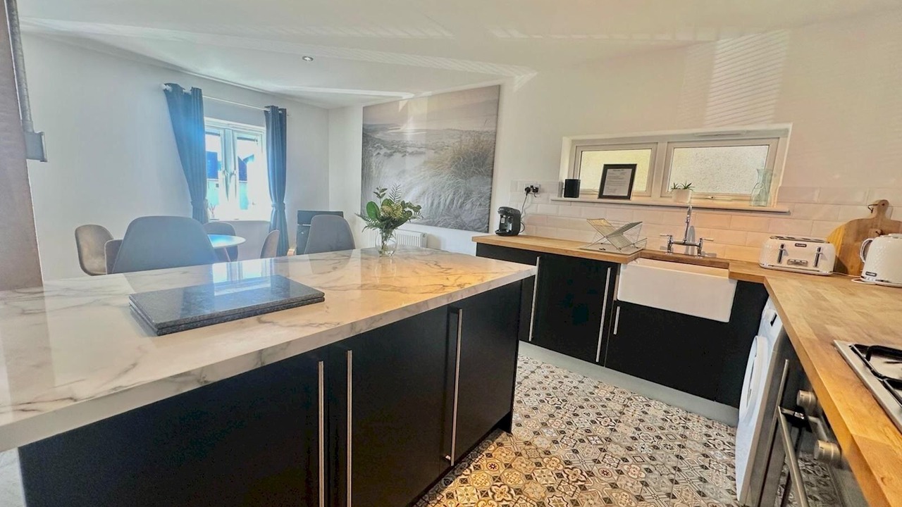 Photo of Kitchen in Crynant