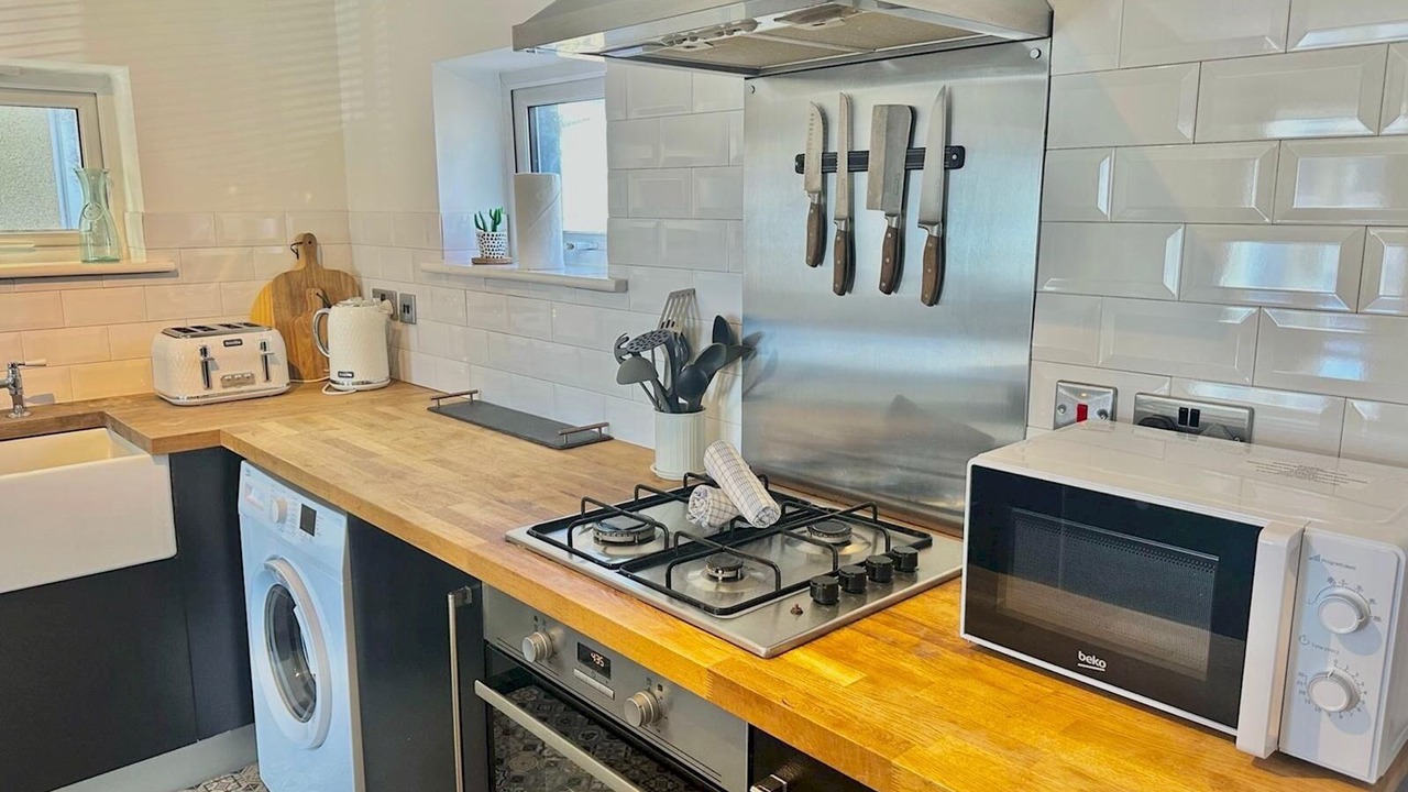 Photo of Kitchen in Crynant