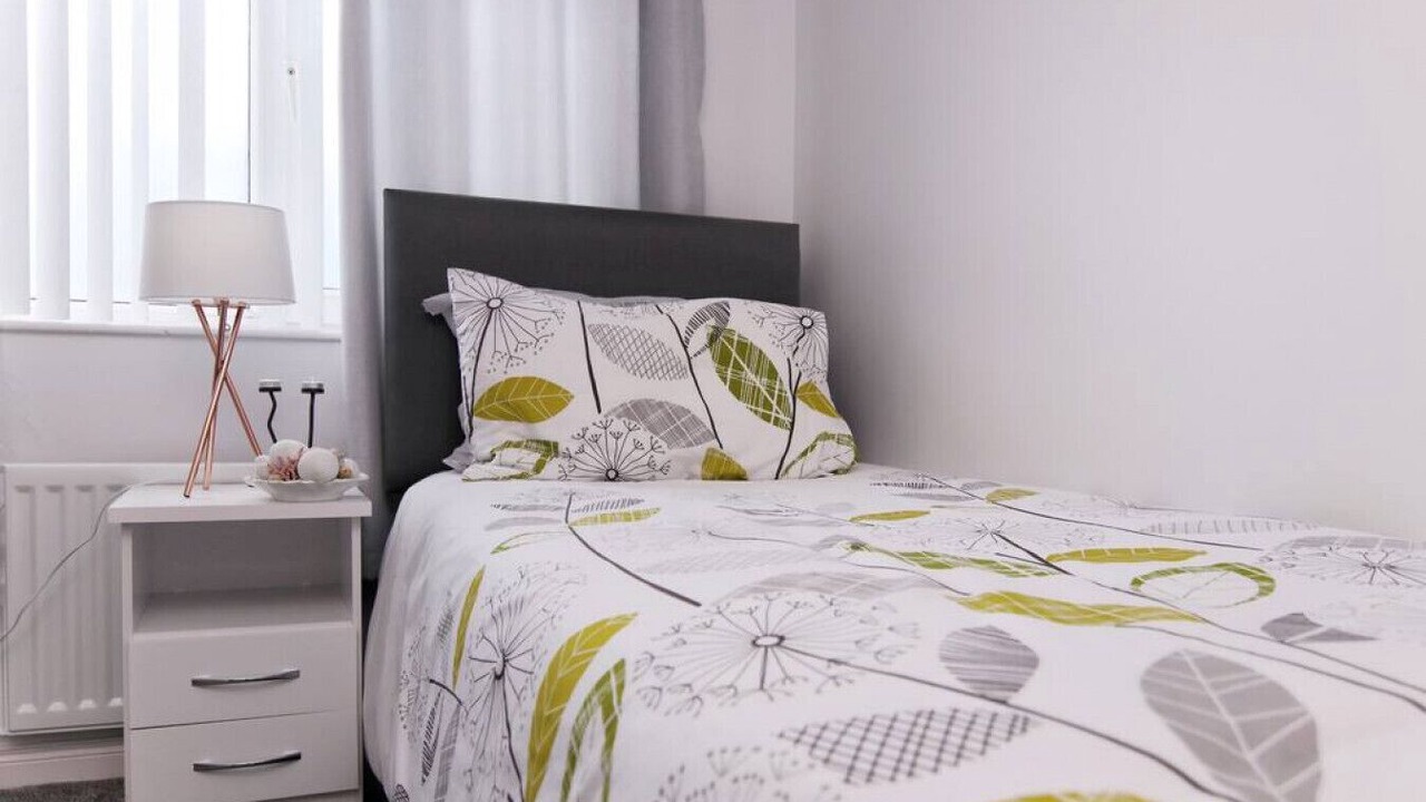 Photo of Bedroom in Drains Bay