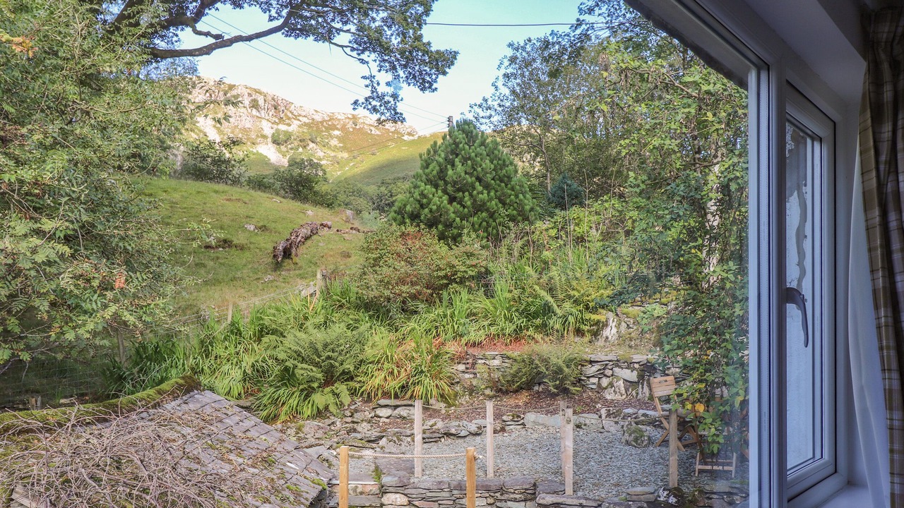 Photo of Others in Chapel Stile