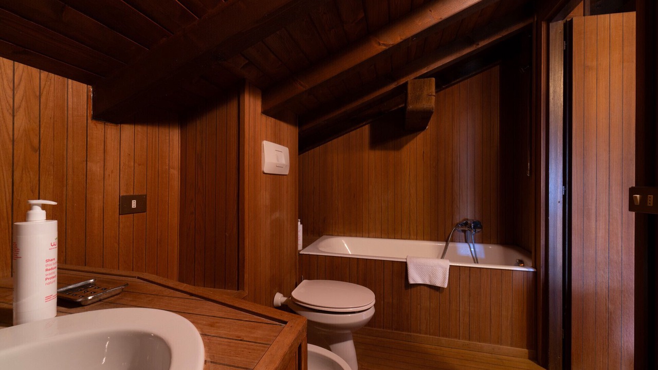 Photo of Bathroom in Civenna