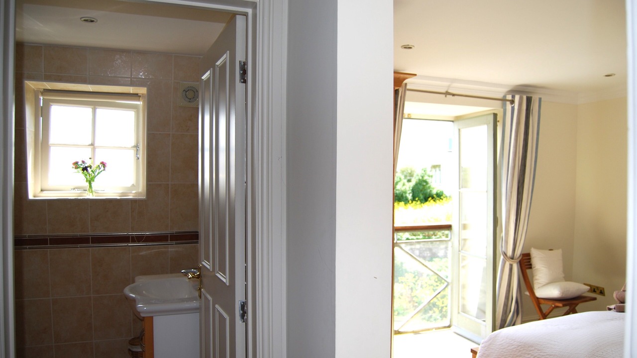 Photo of Bathroom in St. Mawes