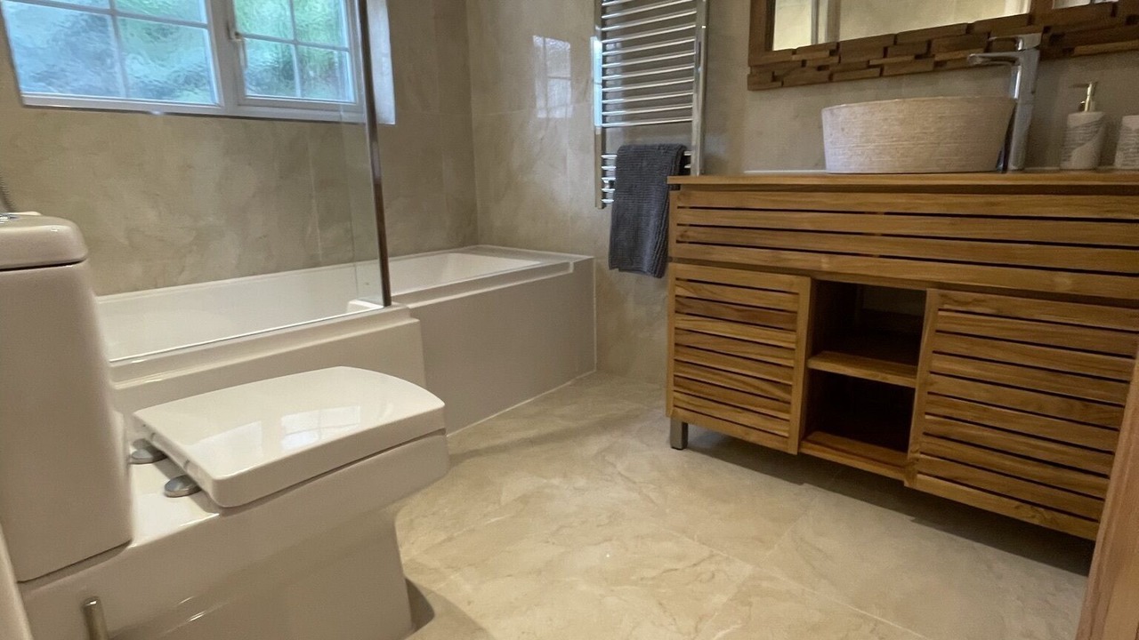 Photo of Bathroom in Pentewan