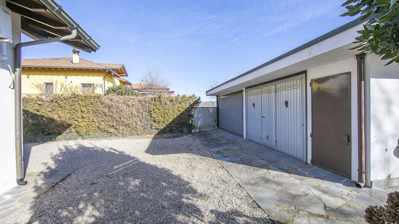 Photo of Outdoor in Angera