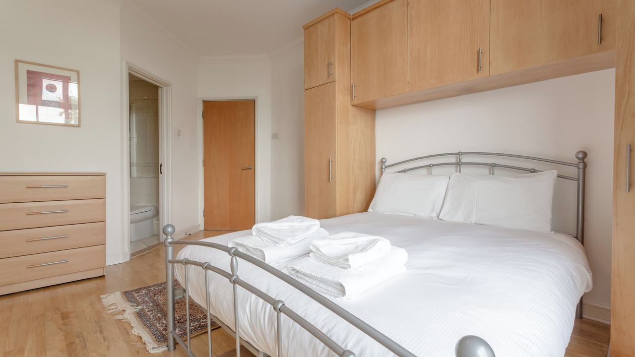 Photo of Bedroom in Tower Hill