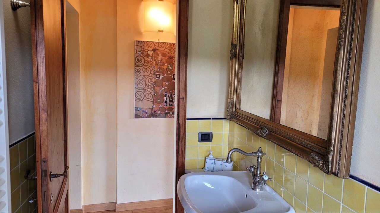 Photo of Bathroom in Castello di Tocchi