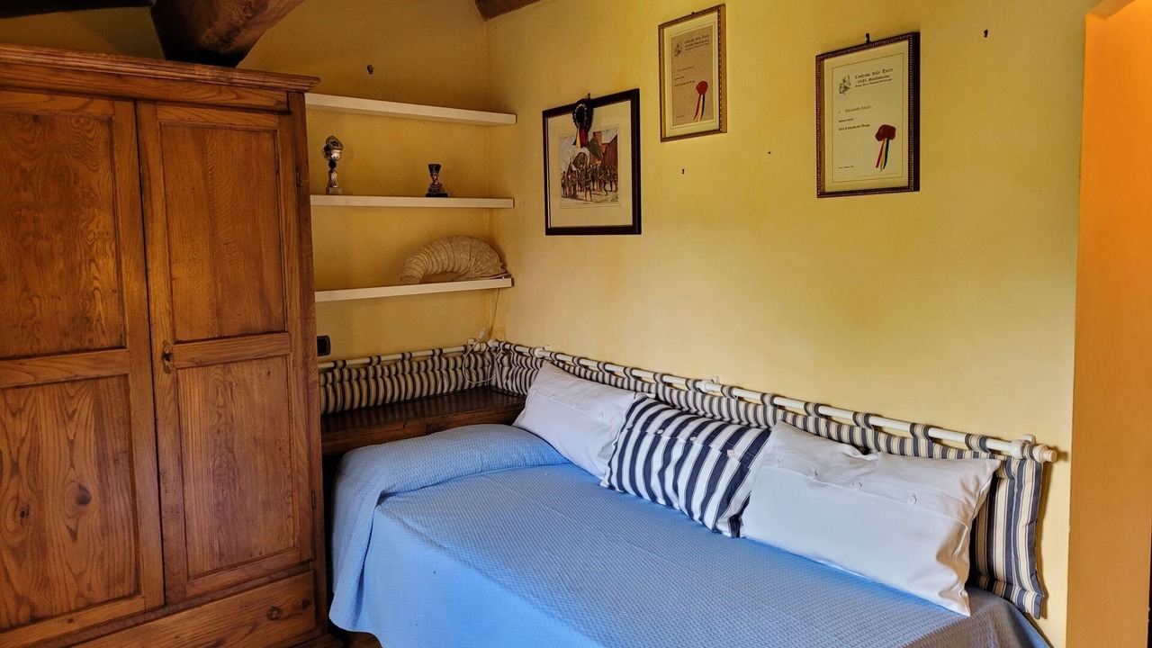 Photo of Bedroom in Castello di Tocchi