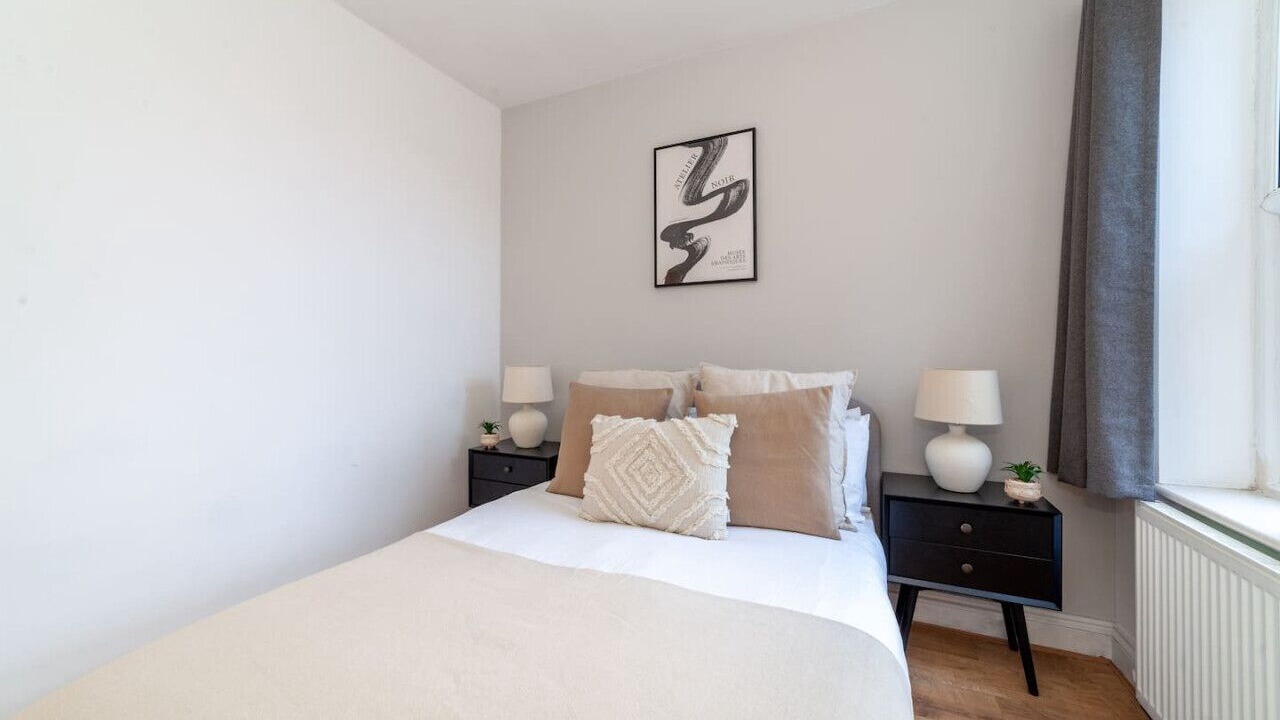 Photo of Bedroom in Duckett's Green