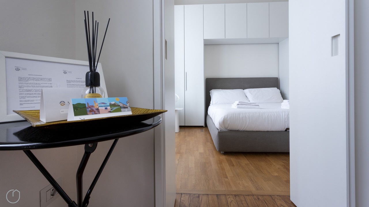 Photo of Bedroom in Magenta