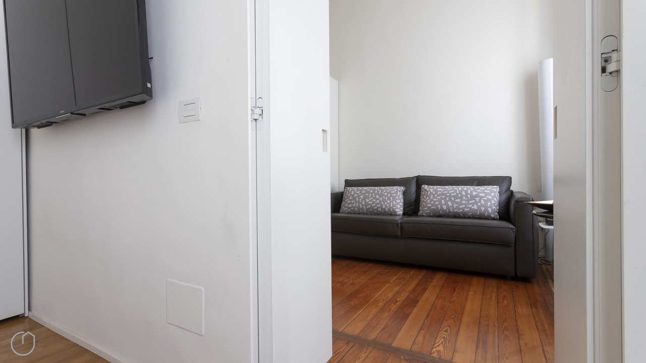 Photo of Livingroom in Magenta
