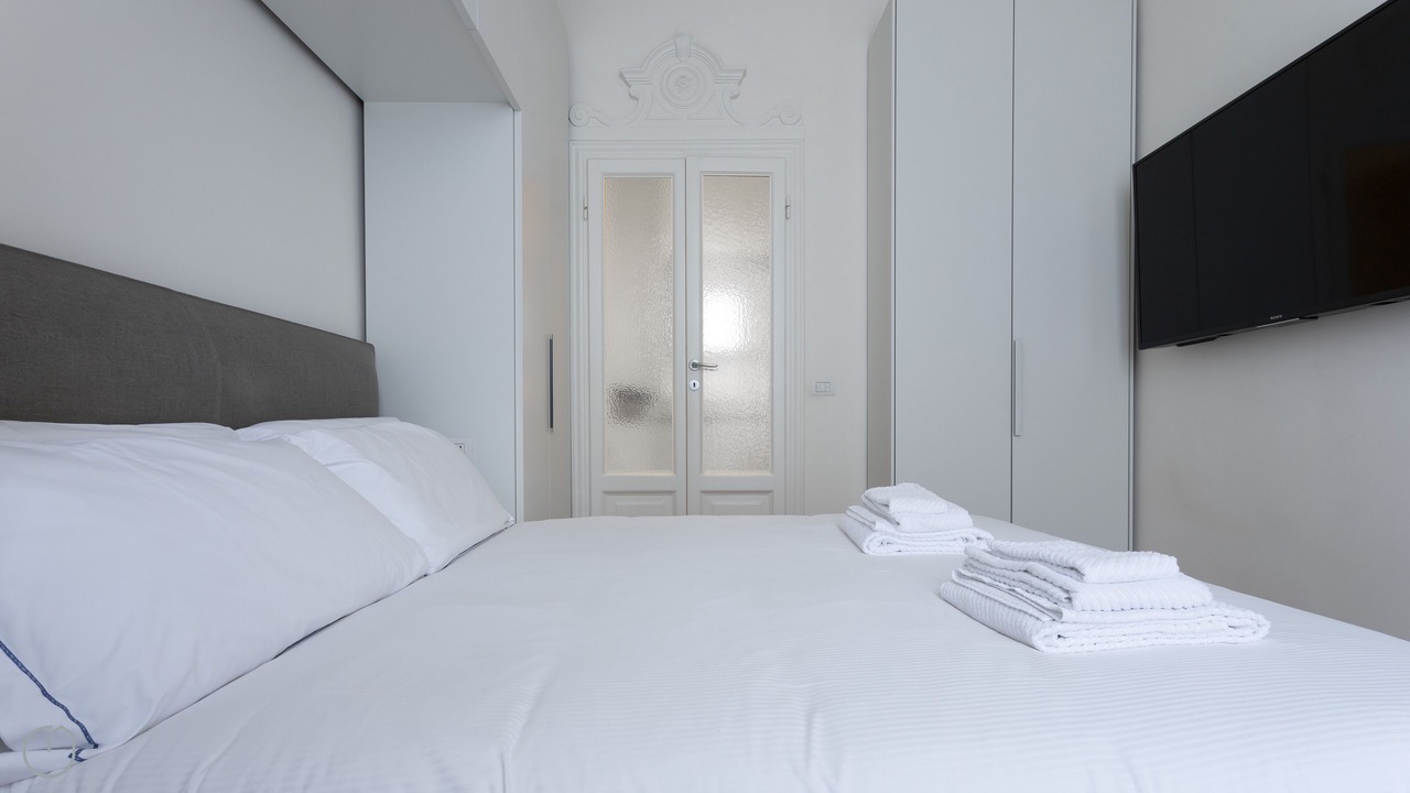Photo of Bedroom in Magenta
