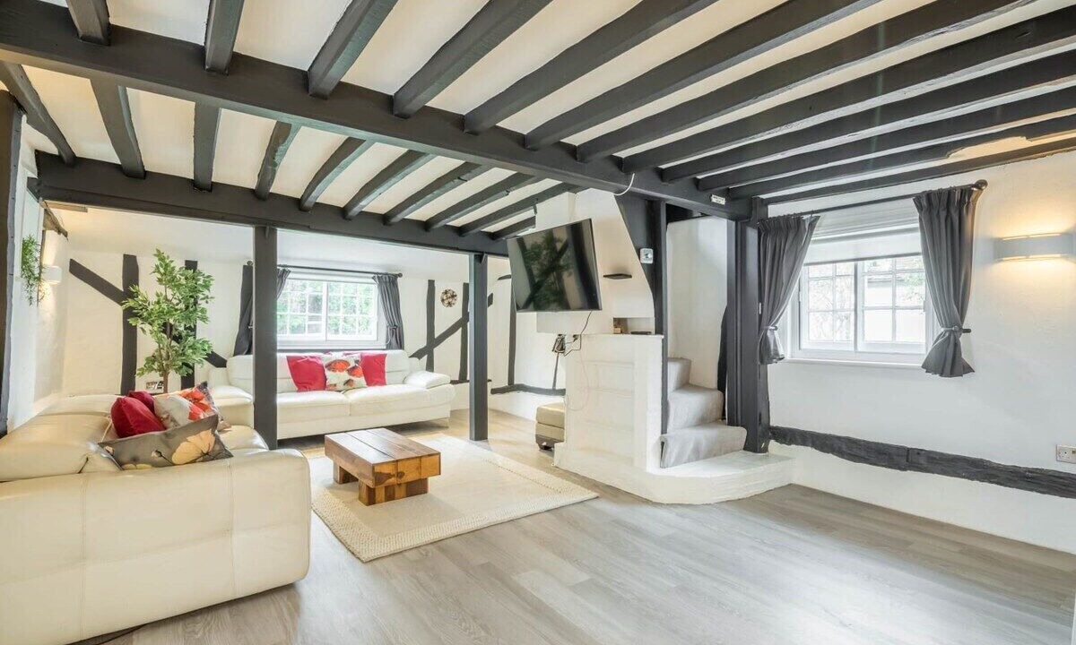 Photo of Livingroom in Knapwell